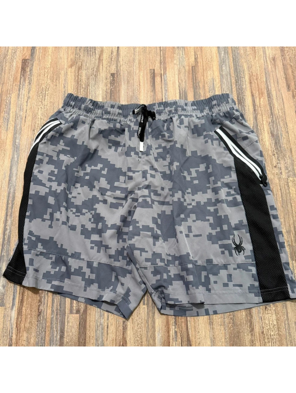 Spyder men’s shorts size large